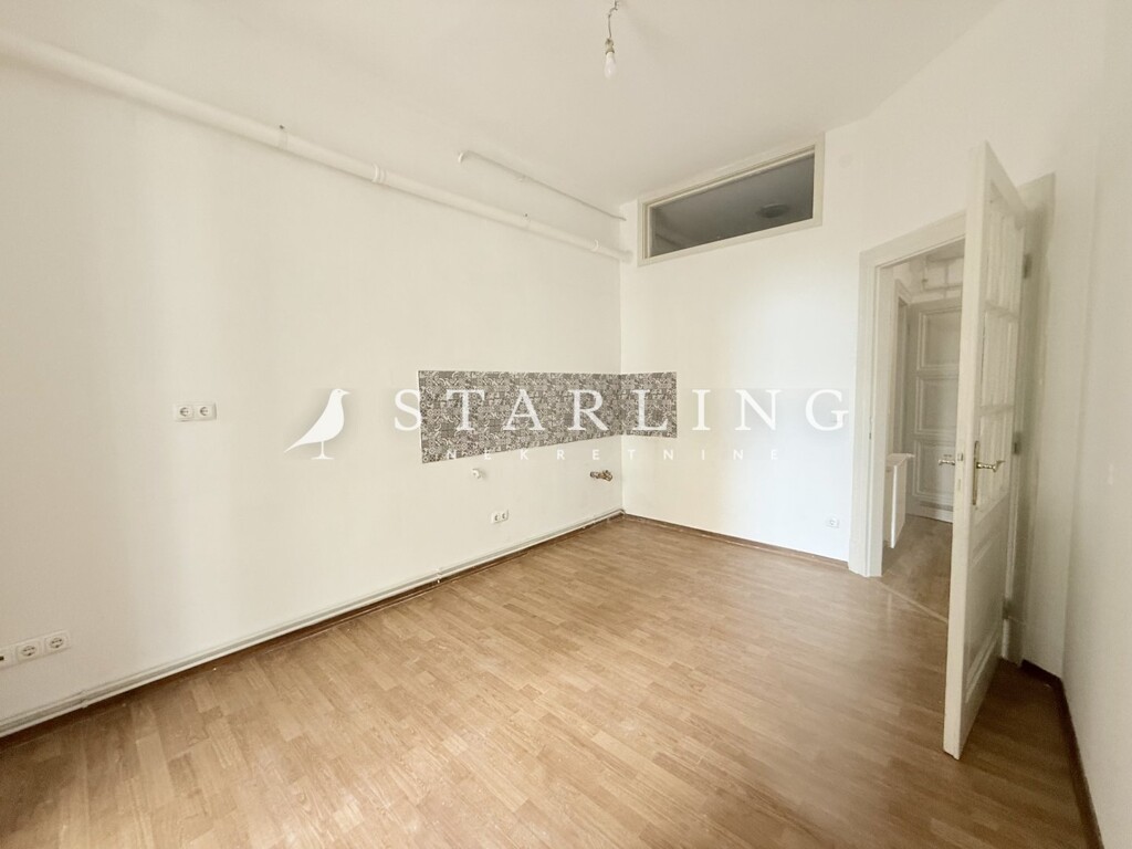 Image 6355974 - 8