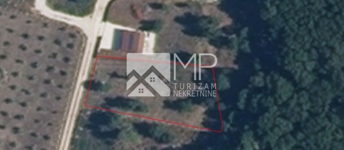 Šišan, poljoprivredna parcela 1000m2