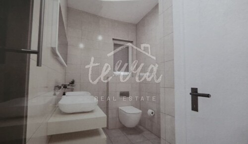 Thumbnail 6356172 - 4