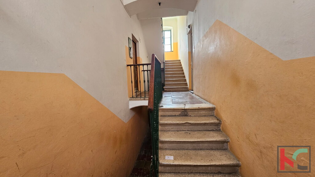 Image 6356246 - 8