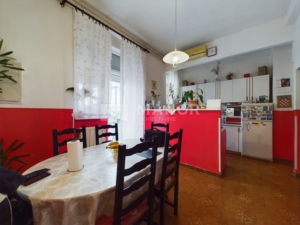 Image 6356293 - 1