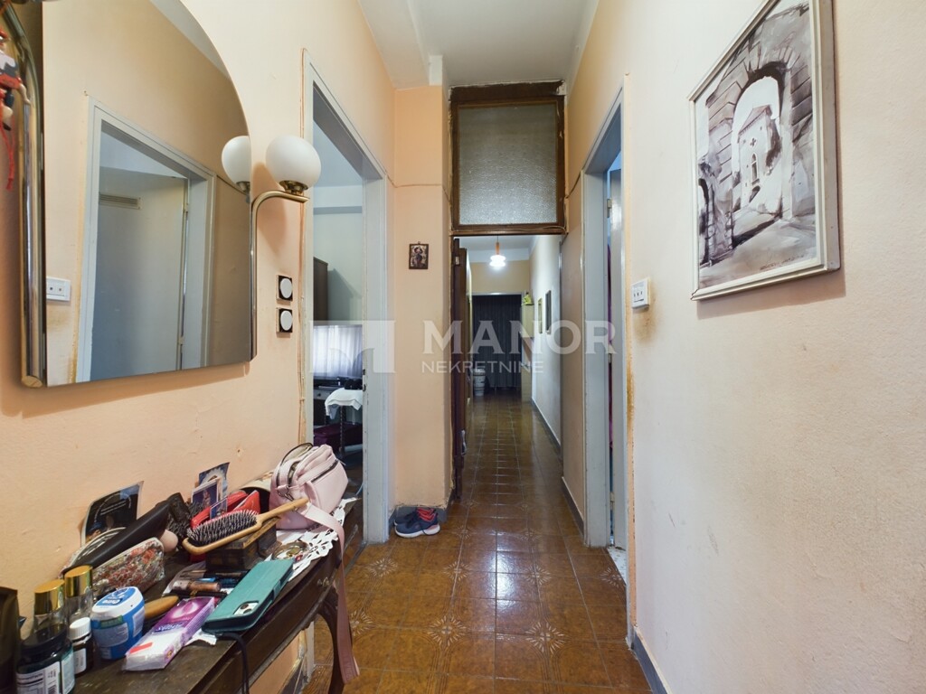 Image 6356293 - 9