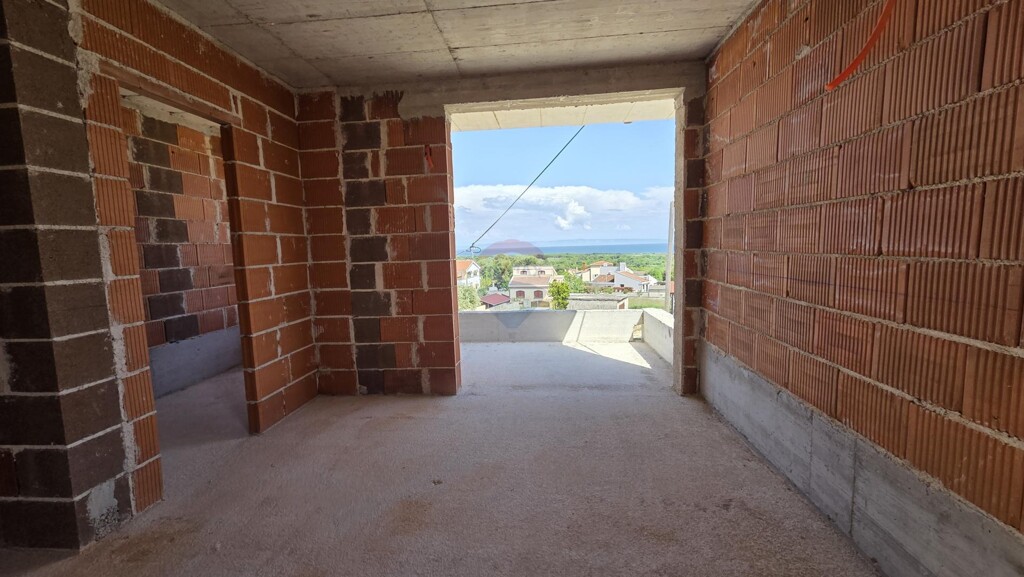 Image 6356299 - 7