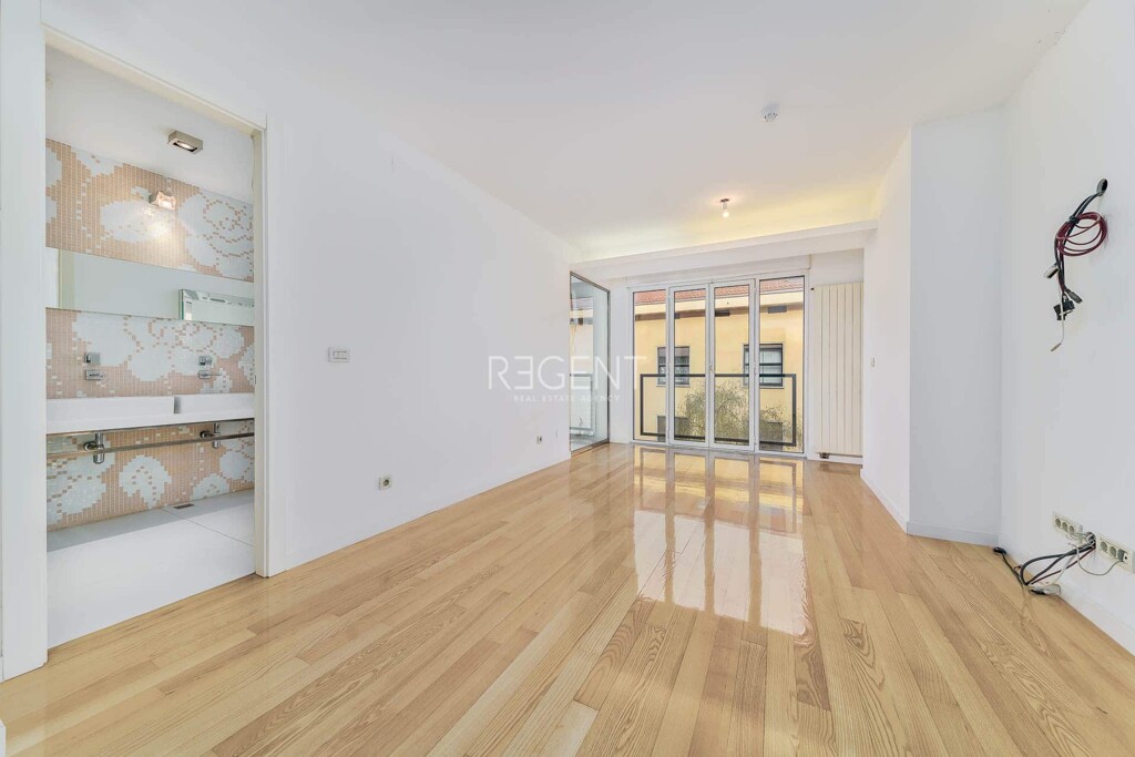 Image 6356315 - 2