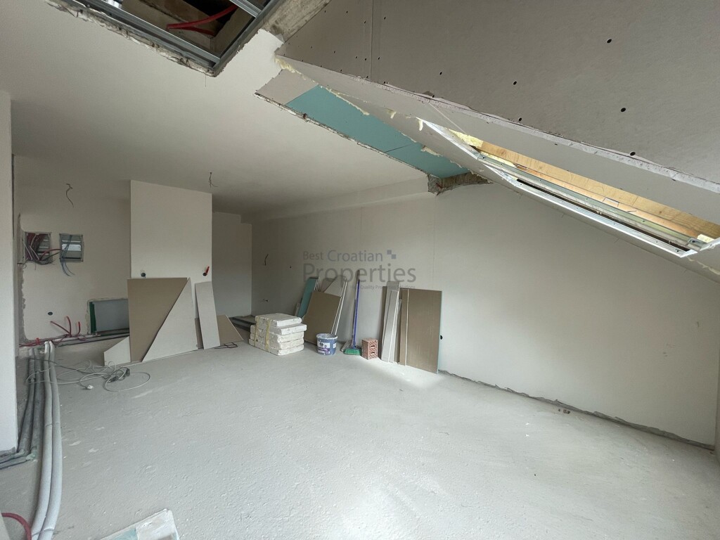 Image 6356328 - 15
