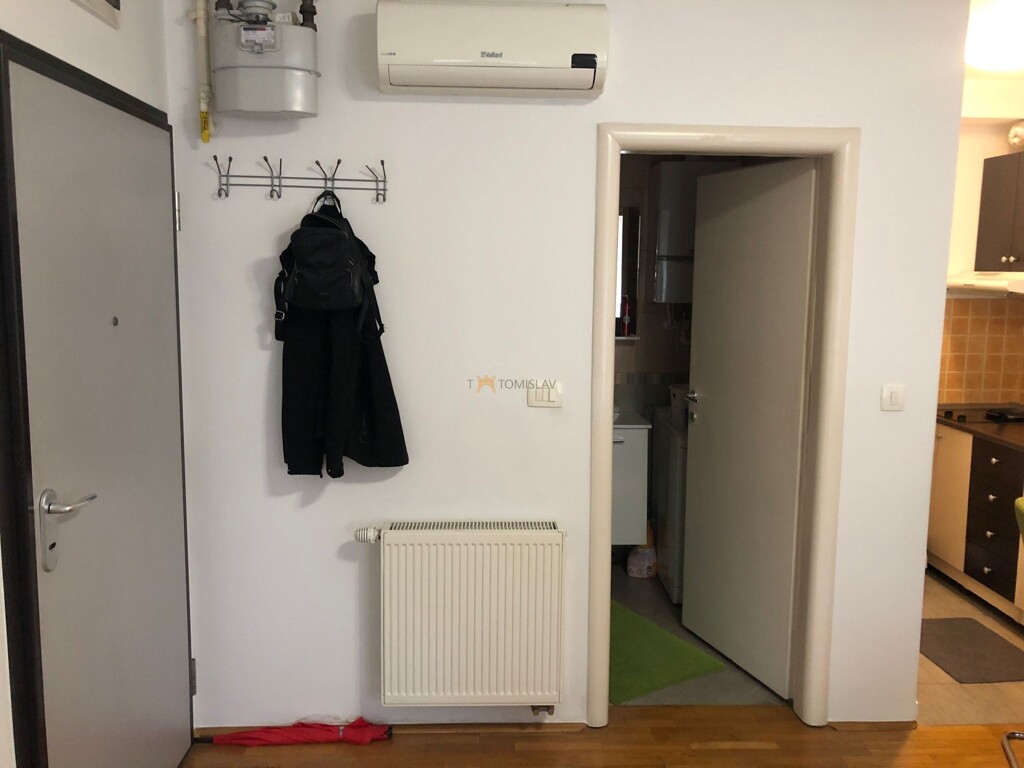 Image 6356556 - 7