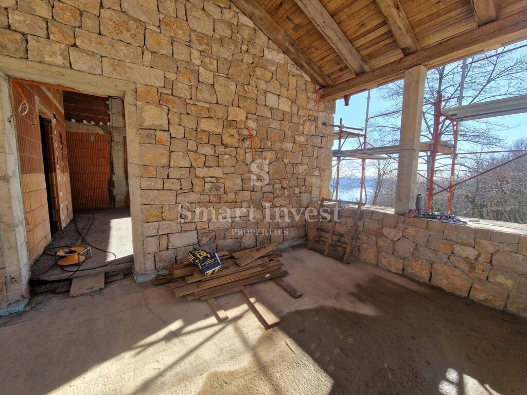 Image 6356830 - 19