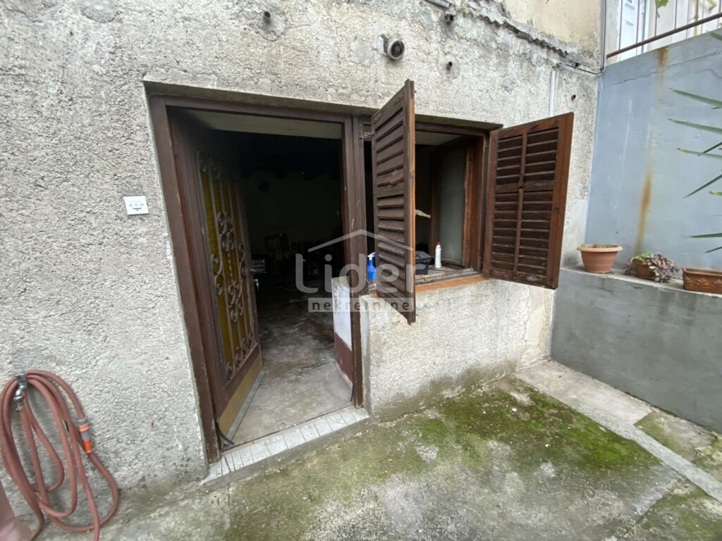 Image 6356923 - 2