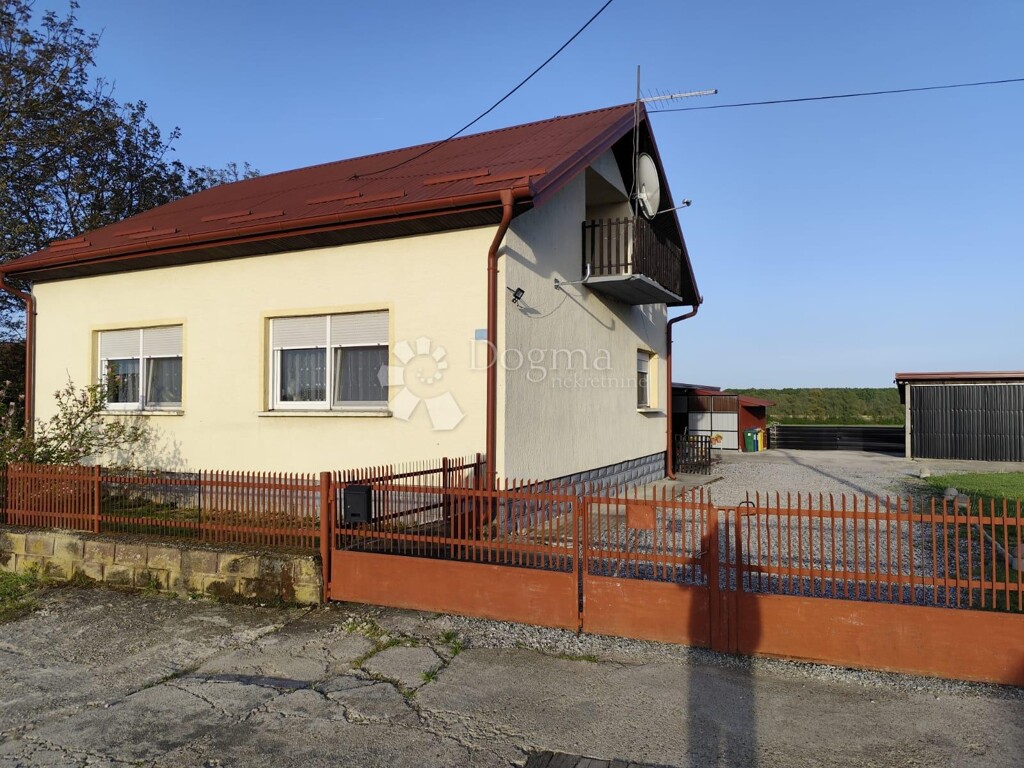 Image 6356931 - 1