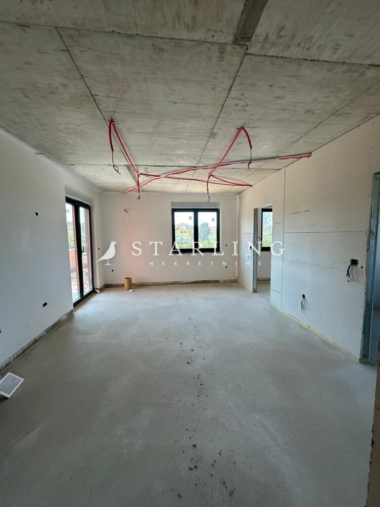 Image 6356949 - 7