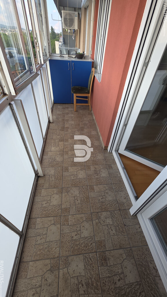 Image 6356958 - 9