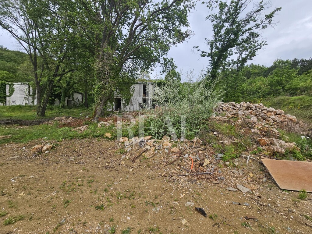 Image 6356988 - 8