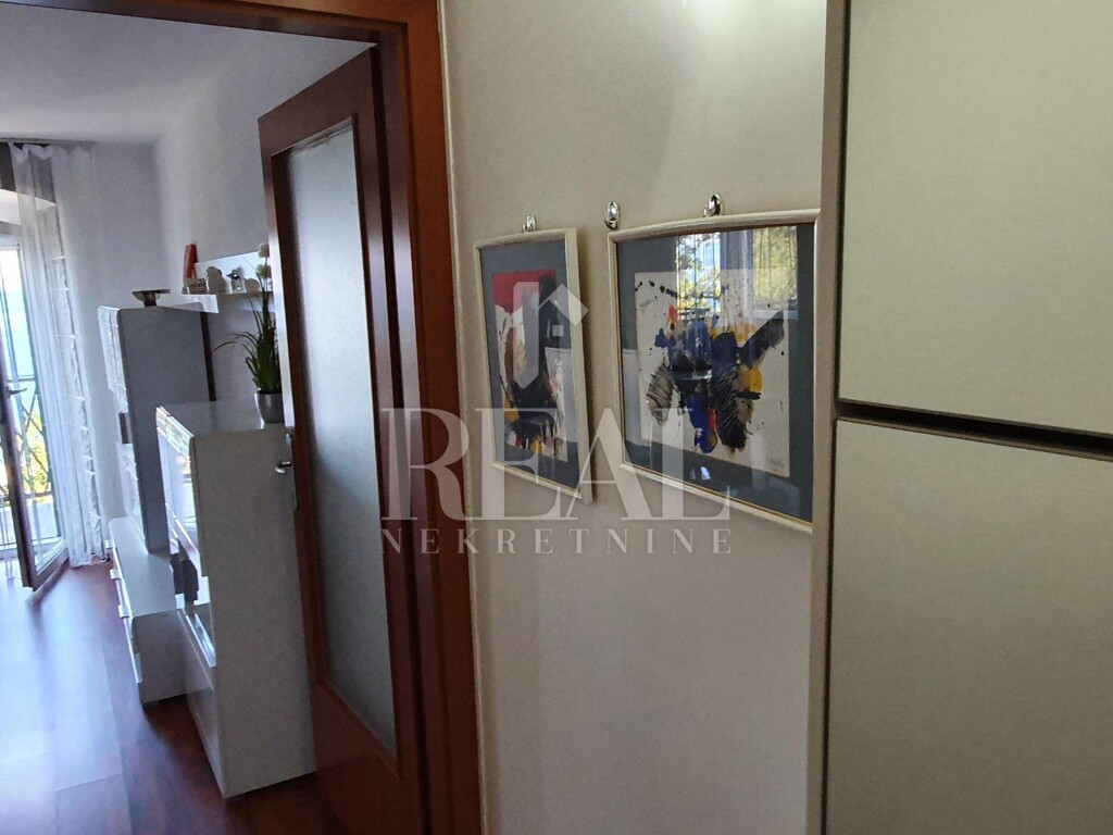 Image 6356994 - 9