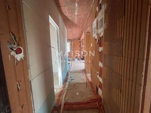 Thumbnail 6357037 - 5