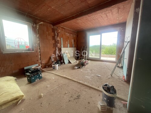 Thumbnail 6357037 - 4