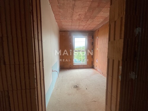 Thumbnail 6357037 - 3