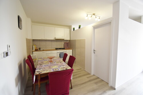 Thumbnail 6357051 - 4