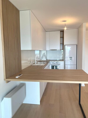 Thumbnail 6357053 - 4