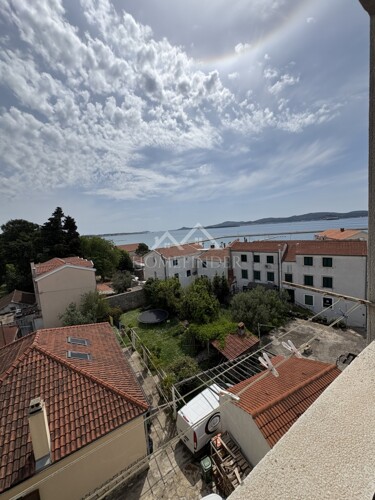 Thumbnail 6357054 - 9