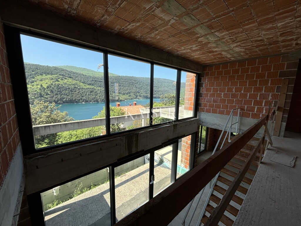 Image 6357056 - 7