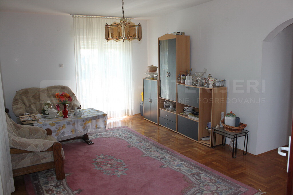 Image 6357132 - 8