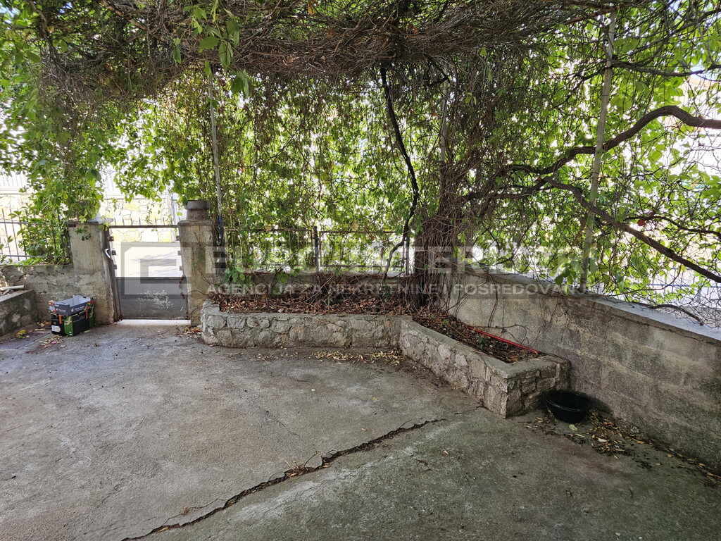Image 6357171 - 8