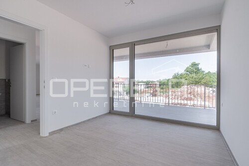 Thumbnail 6357375 - 11