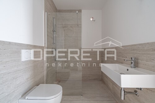 Thumbnail 6357375 - 10