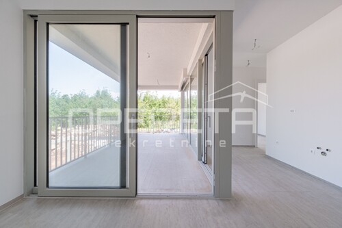 Thumbnail 6357375 - 13