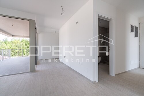 Thumbnail 6357375 - 7