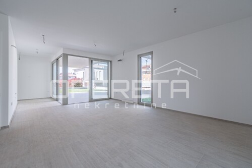 Thumbnail 6357376 - 6