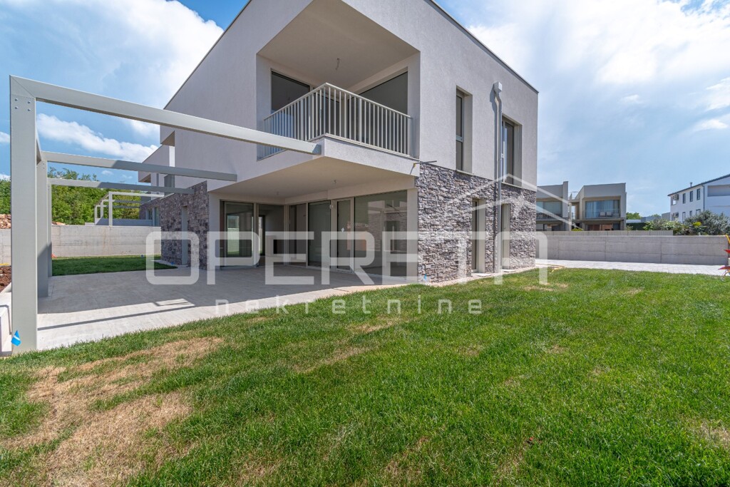 Image 6357376 - 1