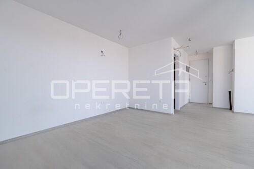 Istra, Novigrad okolica-jednosoban stan s krovnom terasom