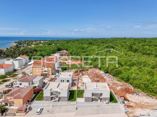 Thumbnail 6357378 - 16