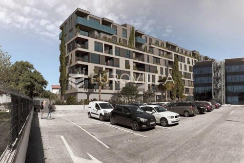 Thumbnail 6357459 - 9