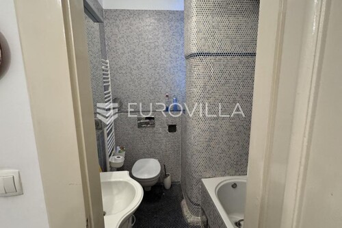 Thumbnail 6357466 - 9