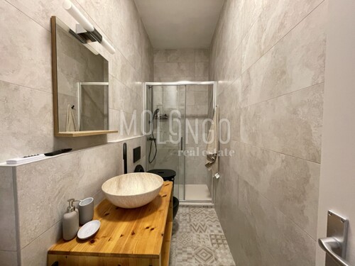 Thumbnail 6357585 - 3