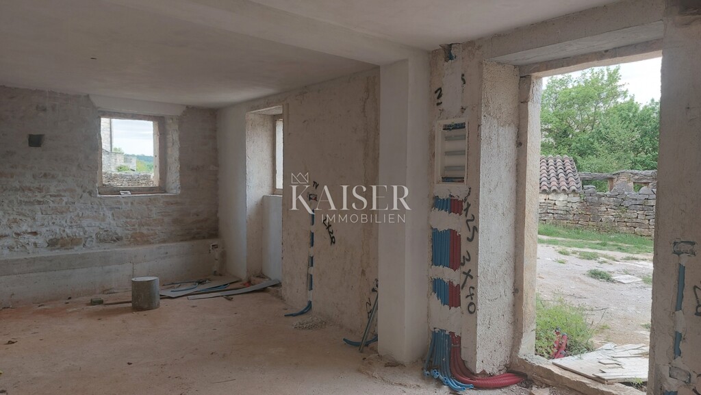 Image 6357629 - 7