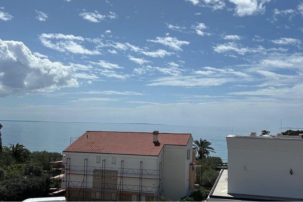 Image 6357639 - 3