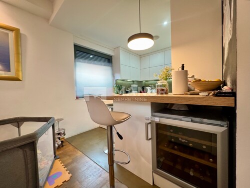 Thumbnail 6357658 - 6