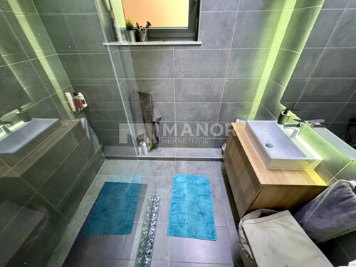 Thumbnail 6357658 - 13