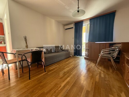 Thumbnail 6357659 - 4