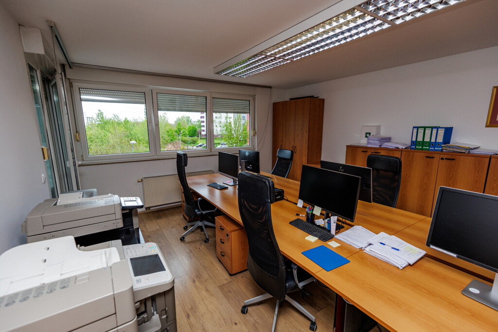 Image 6357661 - 7