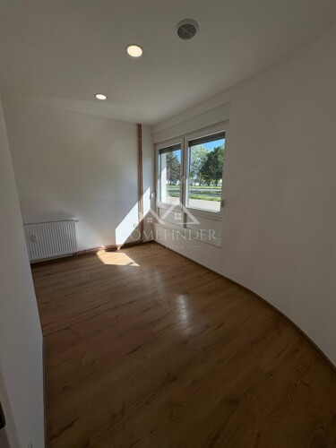 Stan (3S): Kutina, 67m2