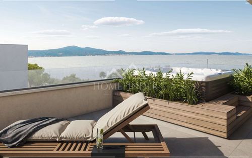 Thumbnail 6357680 - 5