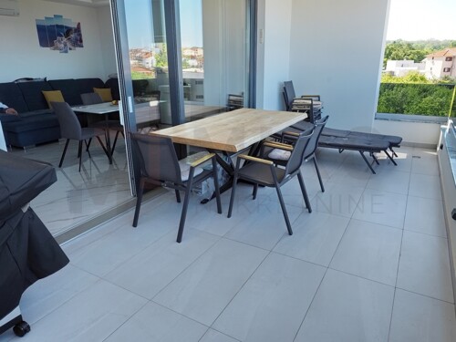 Thumbnail 6357688 - 12