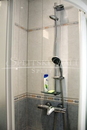 Thumbnail 6357727 - 12