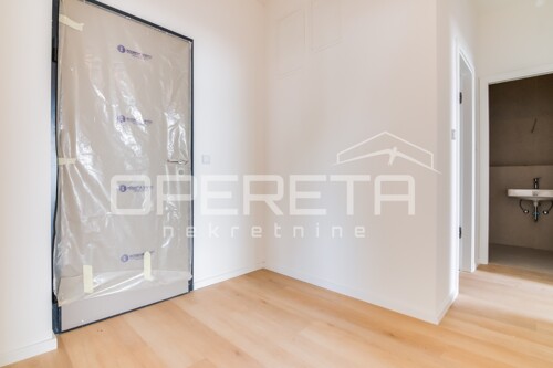 Thumbnail 6358053 - 3