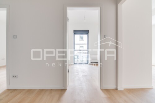 Thumbnail 6358053 - 9