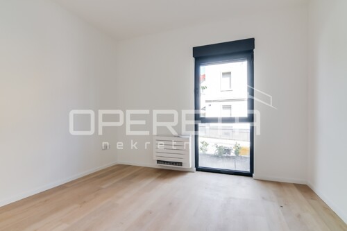 Thumbnail 6358053 - 10